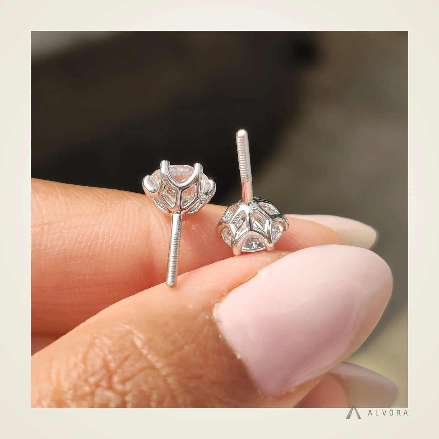 Maelis Round Studs, round studs lab-grown diamond earrings