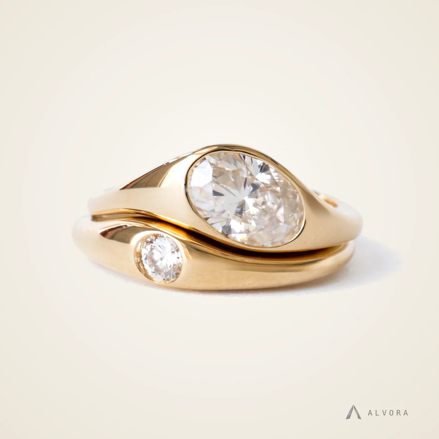 Aurel Oval East-West, oval east-west lab-grown diamond engagement ring