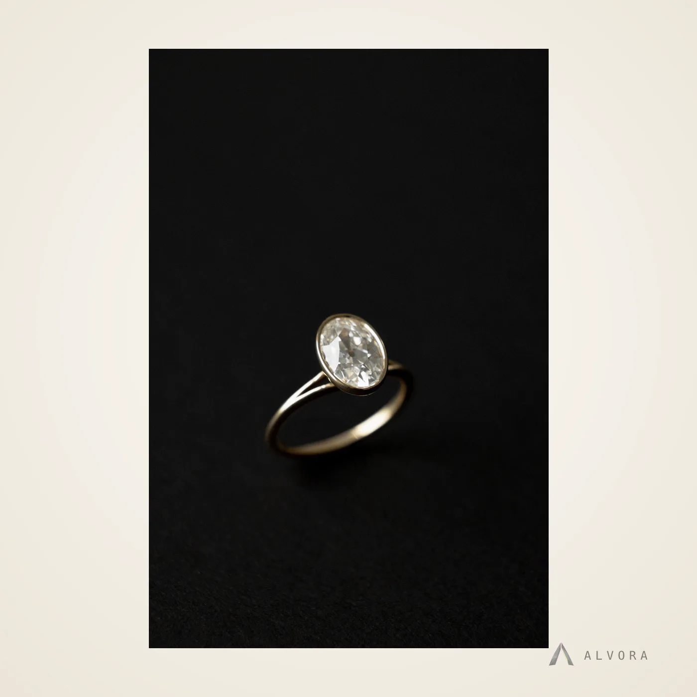 Selene Oval Heritage, oval heritage lab-grown diamond engagement ring
