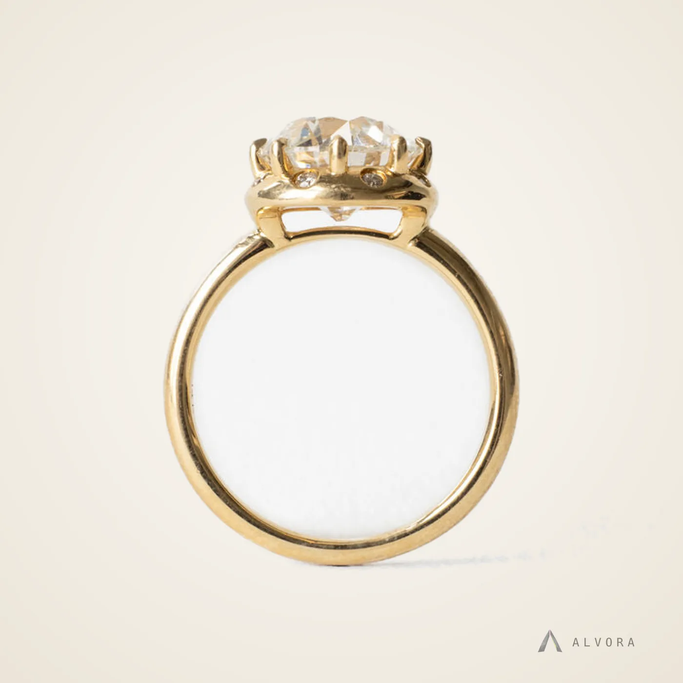 Philippa Solitaire, solitaire lab-grown diamond engagement ring