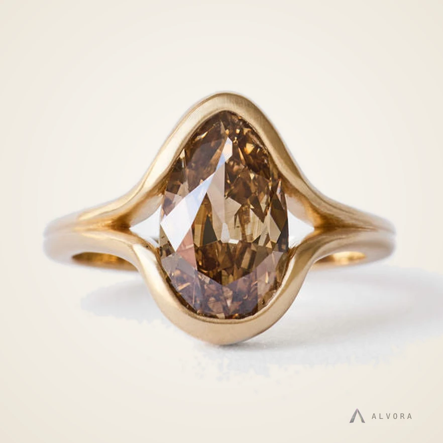 Orabel Pear Heritage, pear heritage lab-grown diamond engagement ring