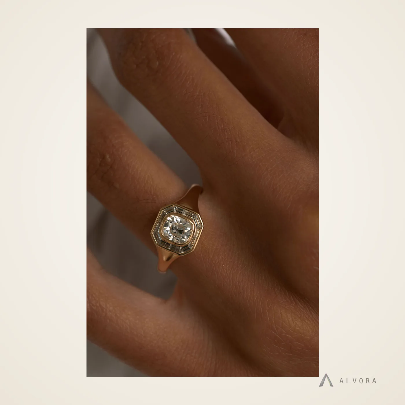 Fabia Signet, signet lab-grown diamond ring
