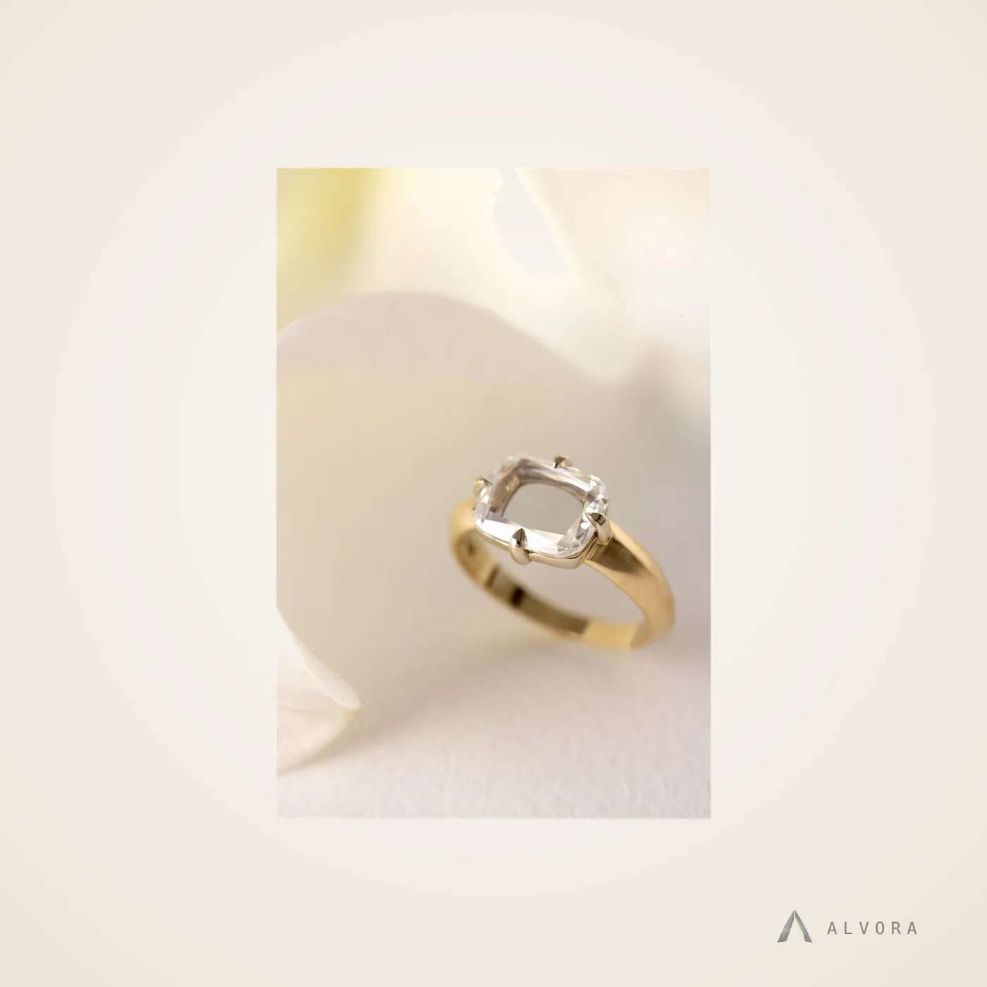 Avriel Cushion East-West, cushion east-west lab-grown diamond engagement ring